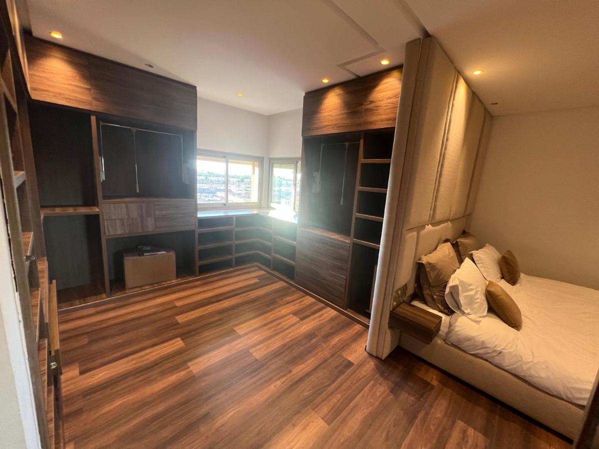 Superbe Appartement, Vue Sur Golf, Piscine Et Atlas マラケシュ エクステリア 写真