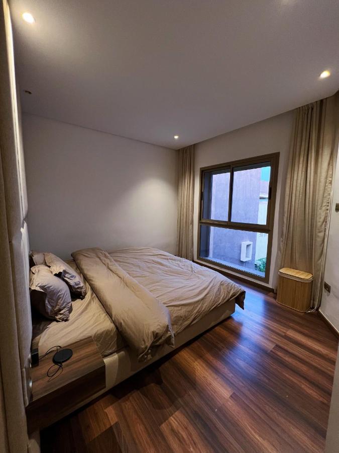 Superbe Appartement, Vue Sur Golf, Piscine Et Atlas マラケシュ エクステリア 写真